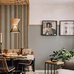 Demba - 2 Bedrooms And Office In Arroios