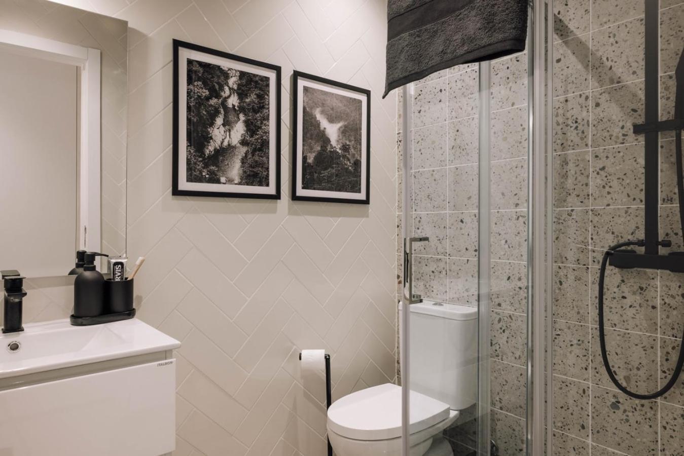 Appartement Demba - 2 Bedrooms And Office In Arroios Lisboa